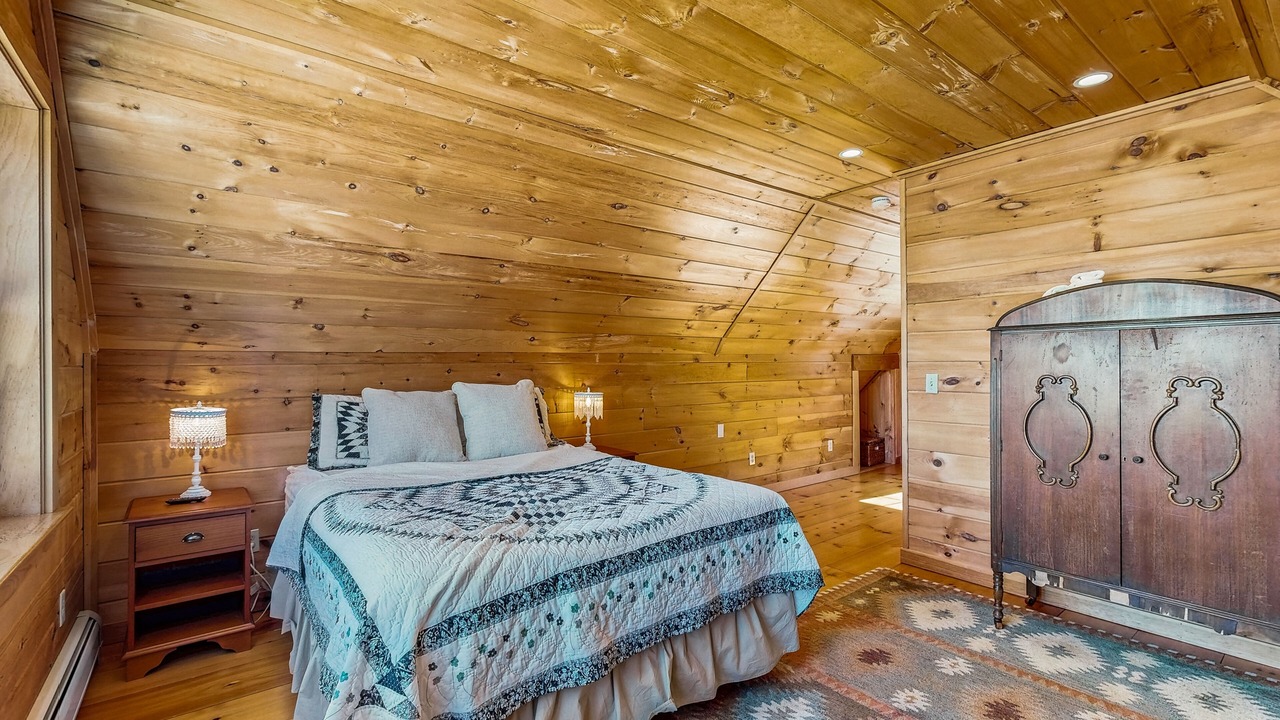 Photo of Bedroom in Ludlow