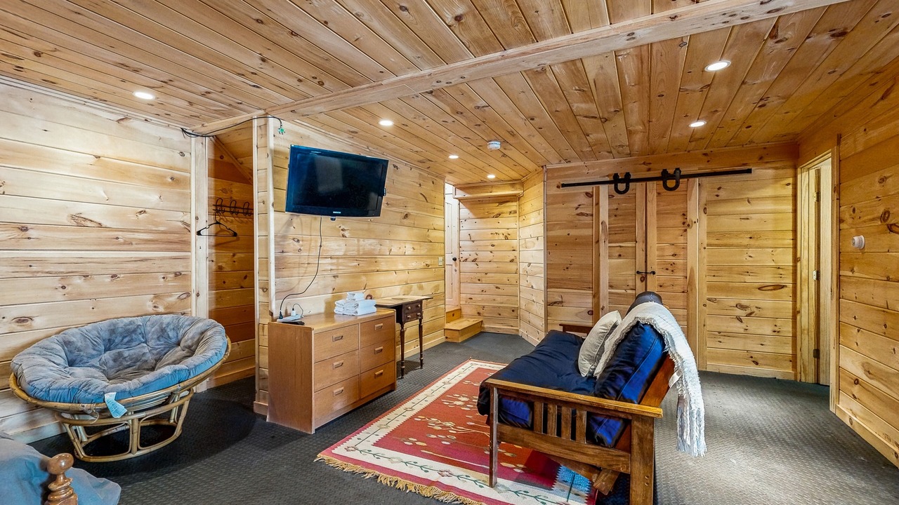 Photo of Livingroom in Ludlow