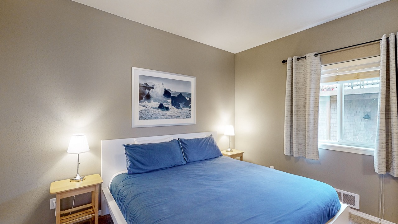 Photo of Bedroom in Kiwanda Shores