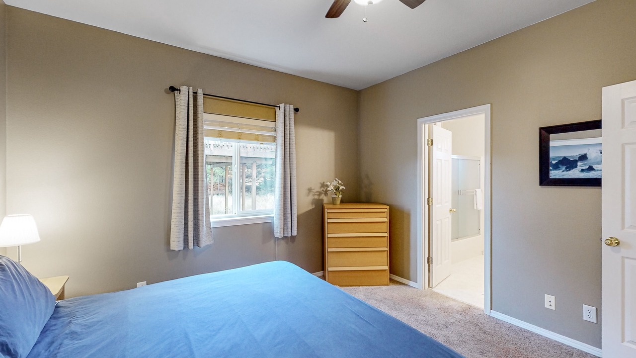 Photo of Bedroom in Kiwanda Shores