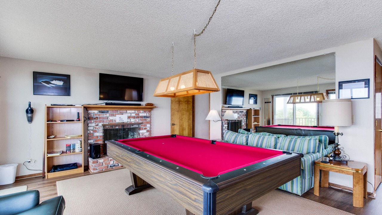 Photo of Bedroom in Gleneden Beach