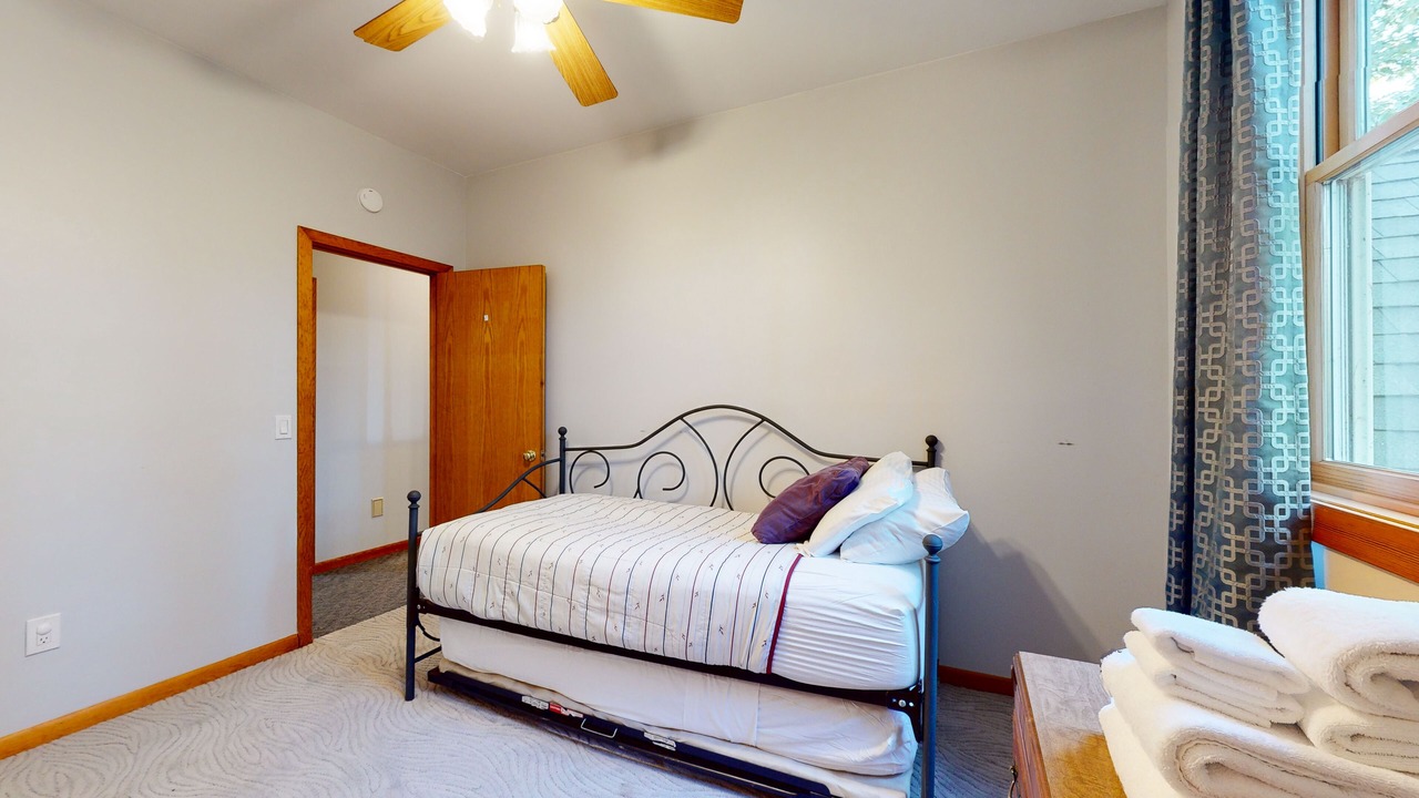 Photo of Bedroom in Malletts Bay