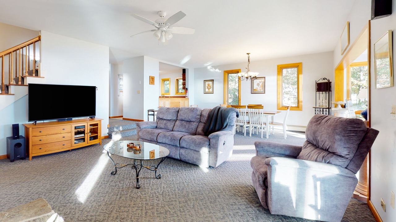 Photo of Livingroom in Malletts Bay