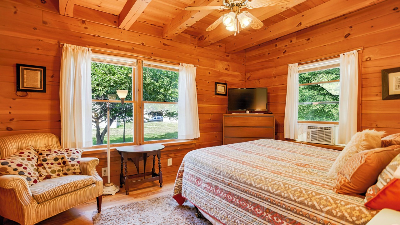 Photo of Bedroom in Hector