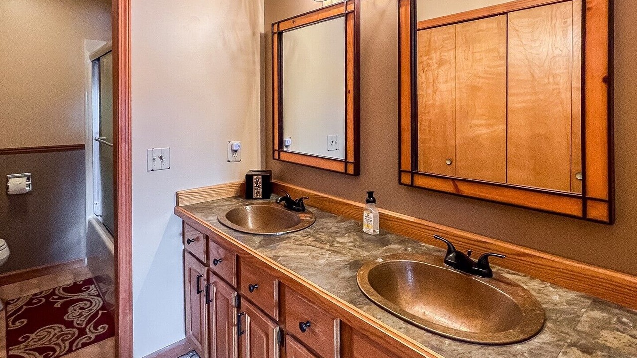 Photo of Bathroom in Inlet