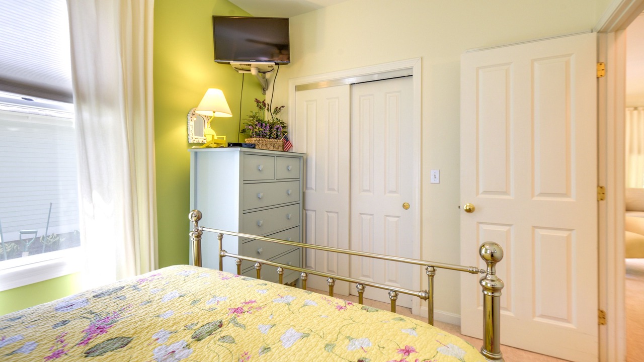 Photo of Bedroom in Summer Village
