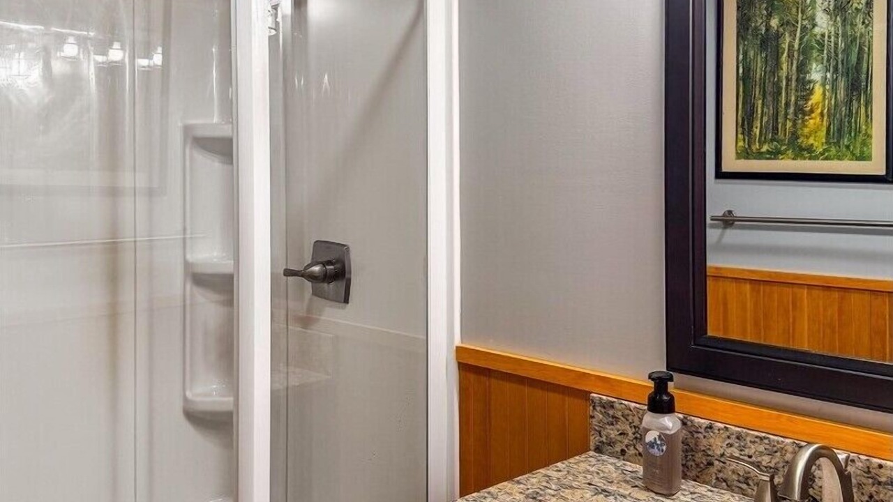 Photo of Bathroom in Inlet