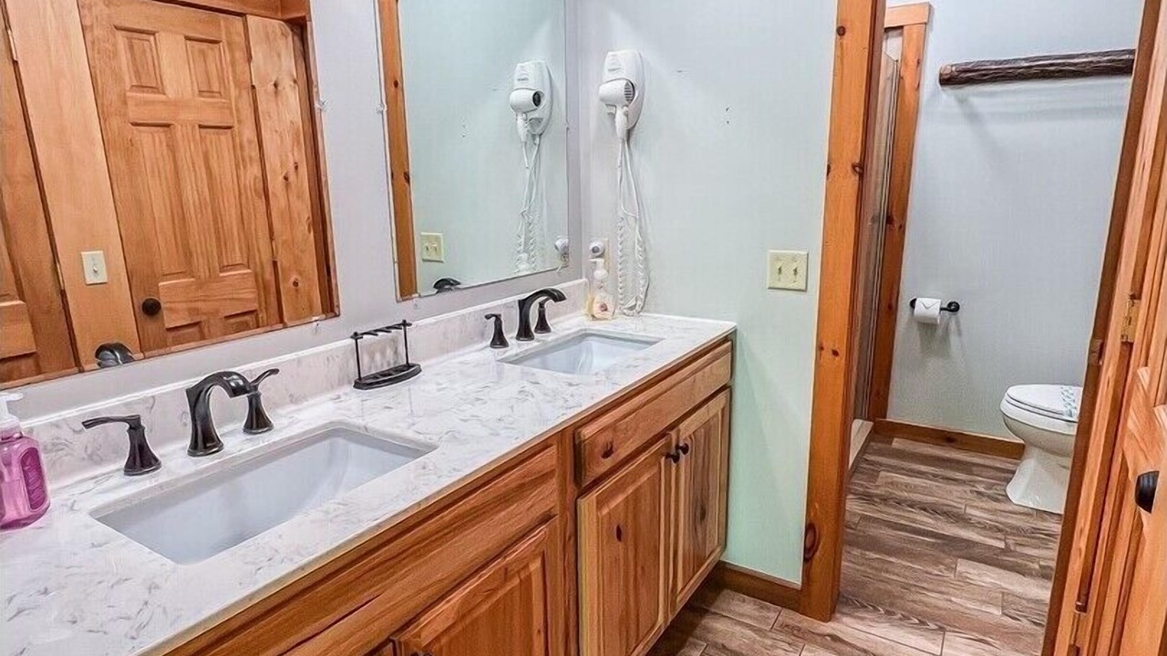 Photo of Bathroom in Inlet