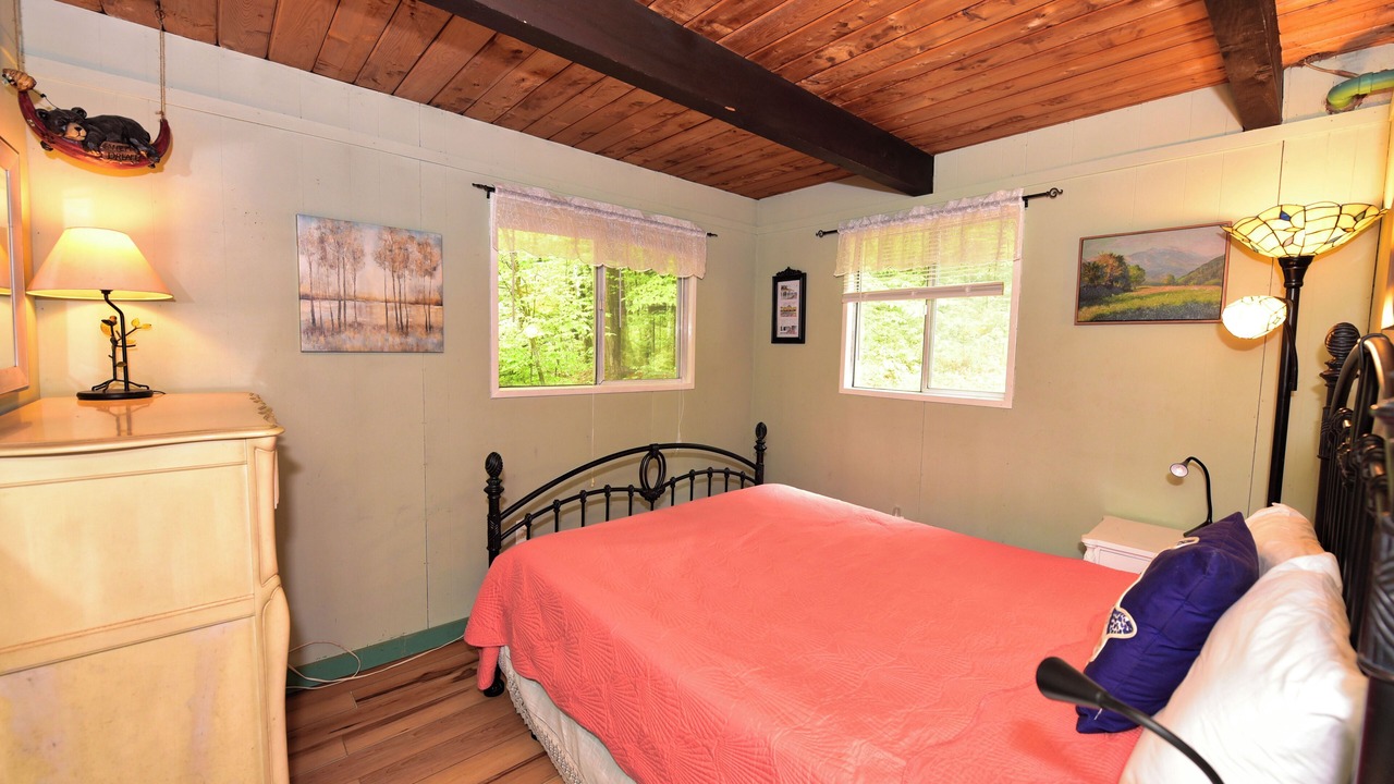 Photo of Bedroom in Eidelweiss Village