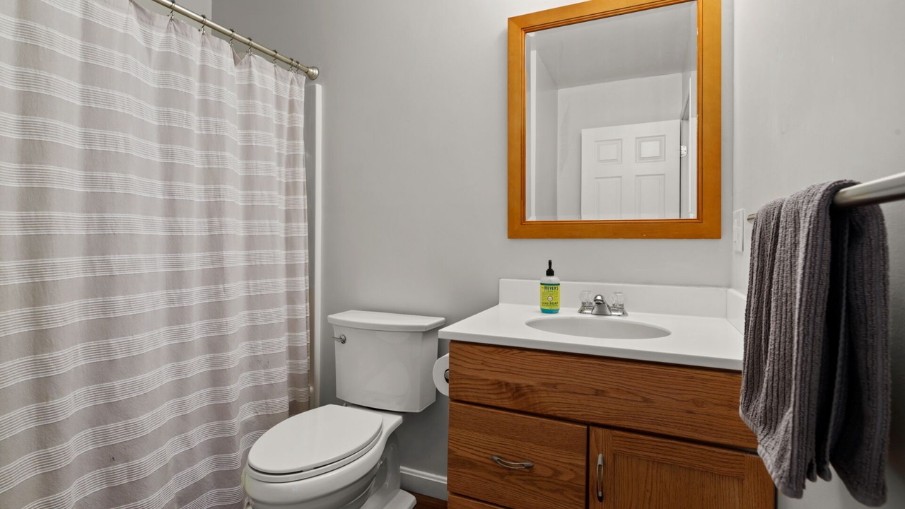 Photo of Bathroom in Warren