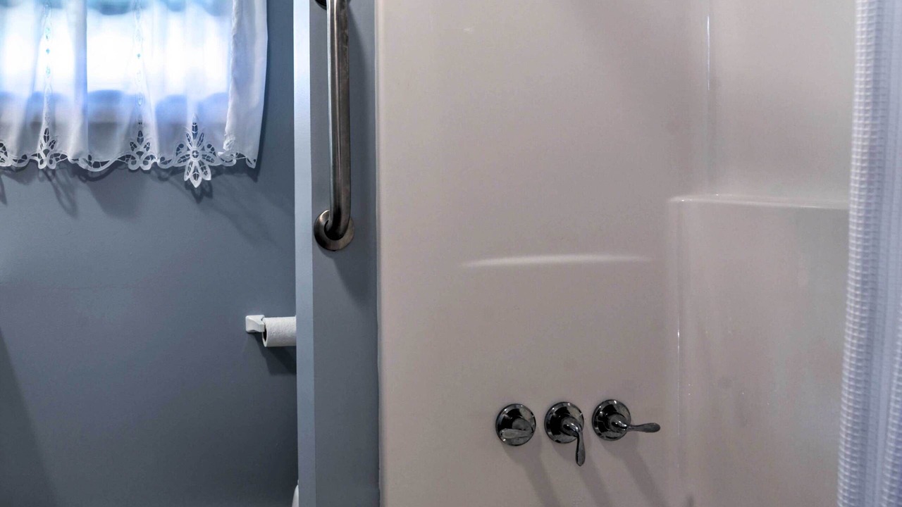 Photo of Bathroom in Mayfield