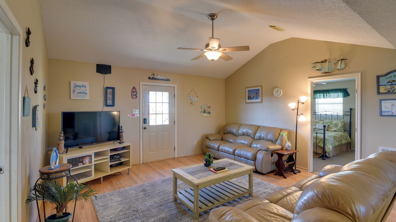 Photo of Bedroom in Surfside Beach