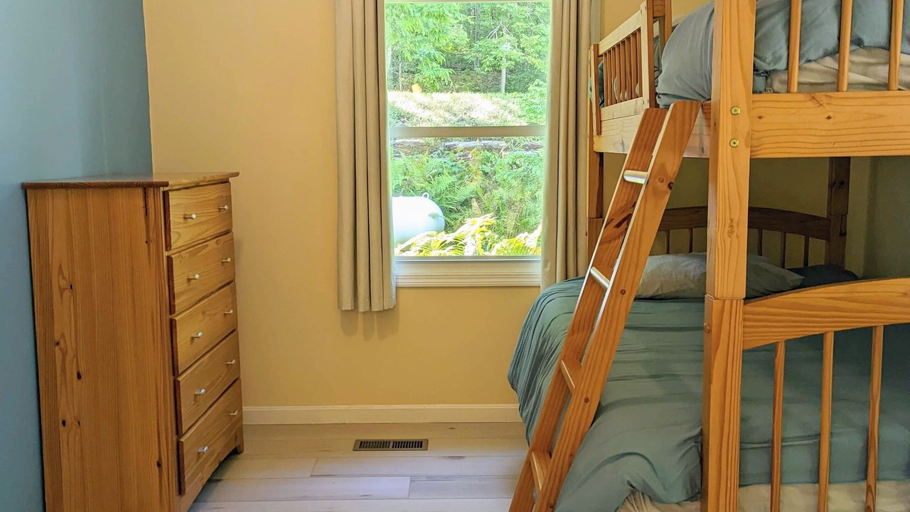 Photo of Bedroom in North Pomfret