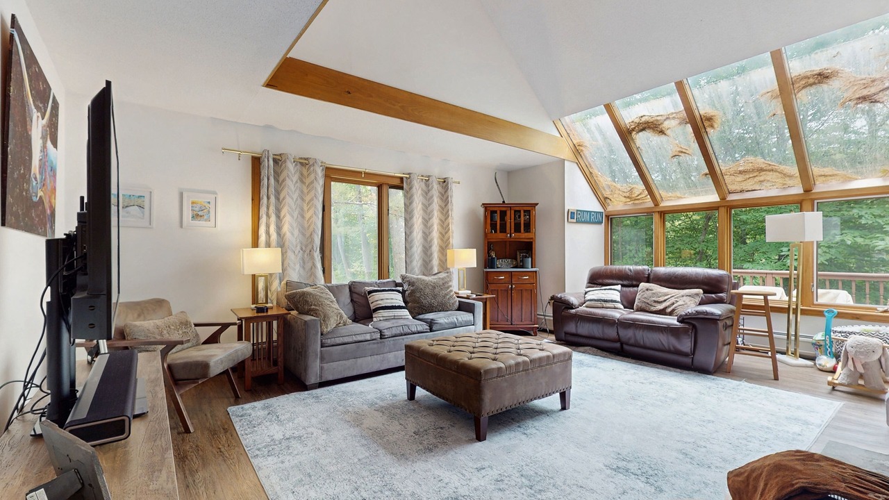 Photo of Livingroom in Plymouth