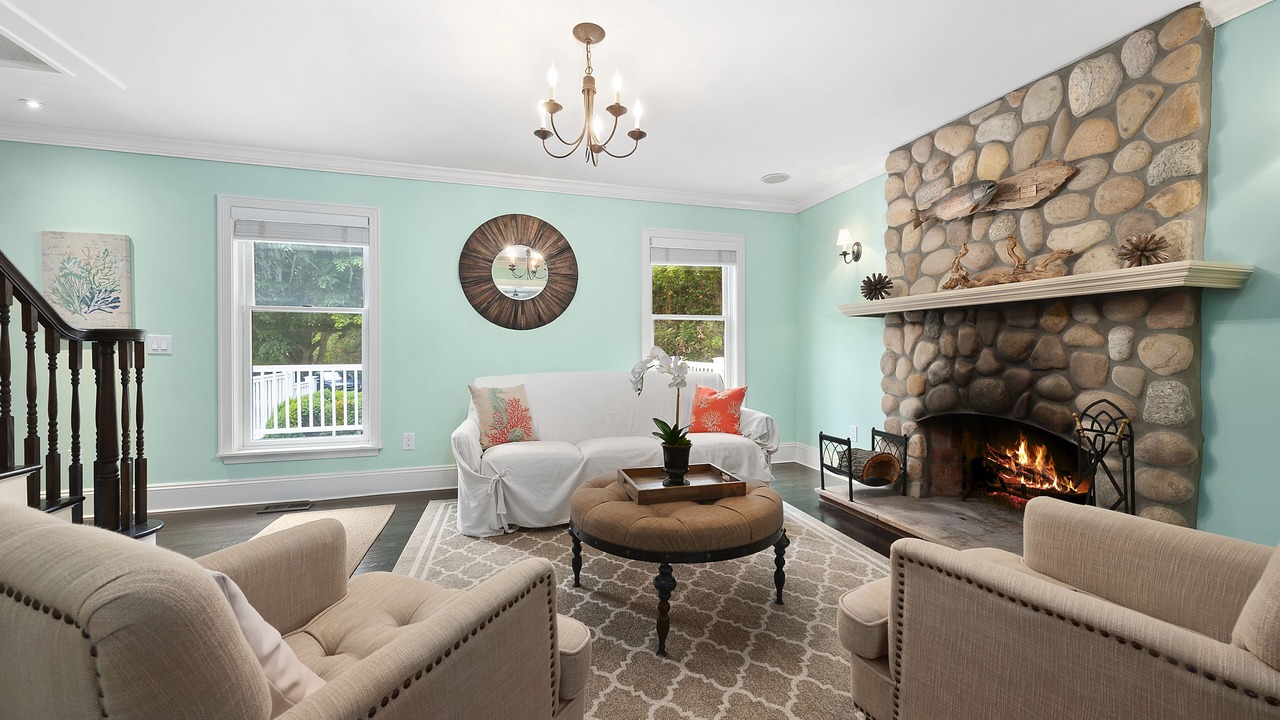 Photo of Livingroom in East Hampton North