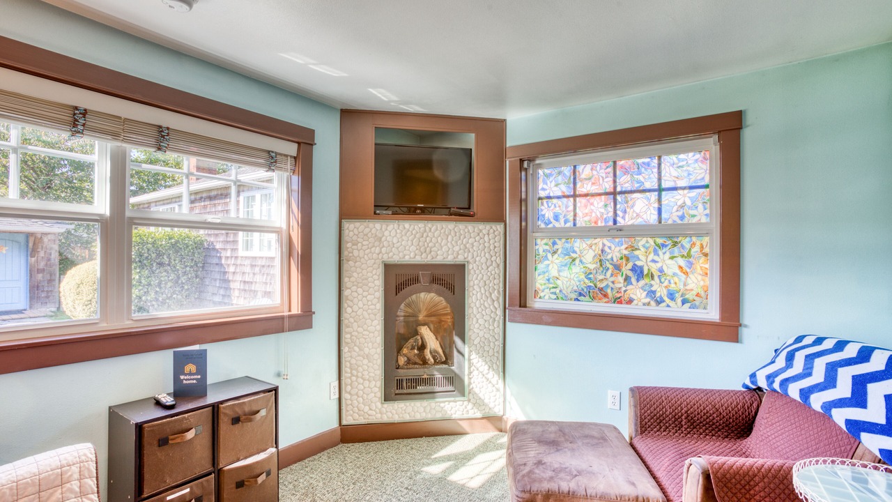 Photo of Livingroom in Downtown Cannon Beach