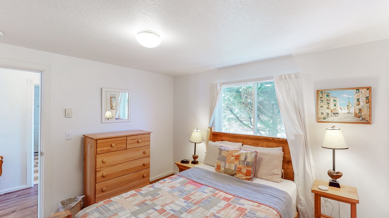 Photo of Bedroom in Bayshore