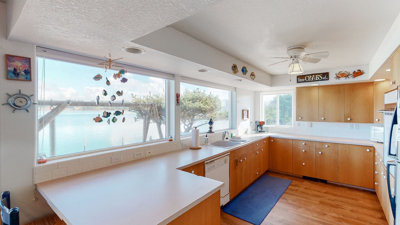 Photo of Kitchen in Bayshore