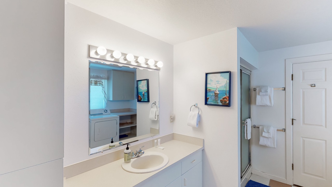 Photo of Bathroom in Bayshore