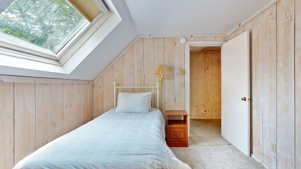 Photo of Bedroom in West Dover
