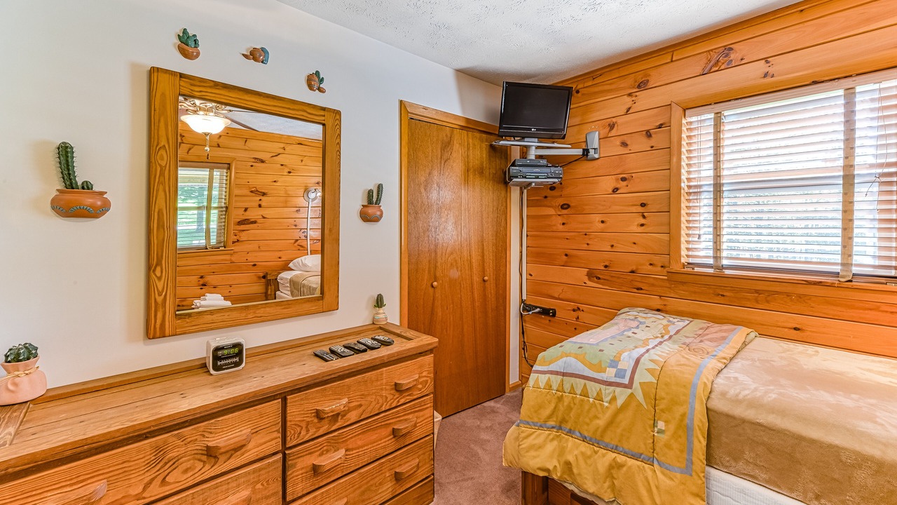 Photo of Bedroom in McHenry