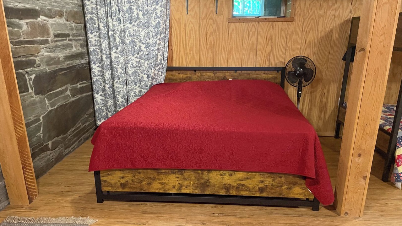 Photo of Bedroom in Thompson