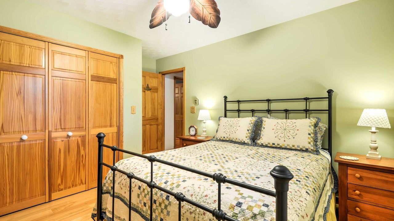 Photo of Bedroom in Thompson