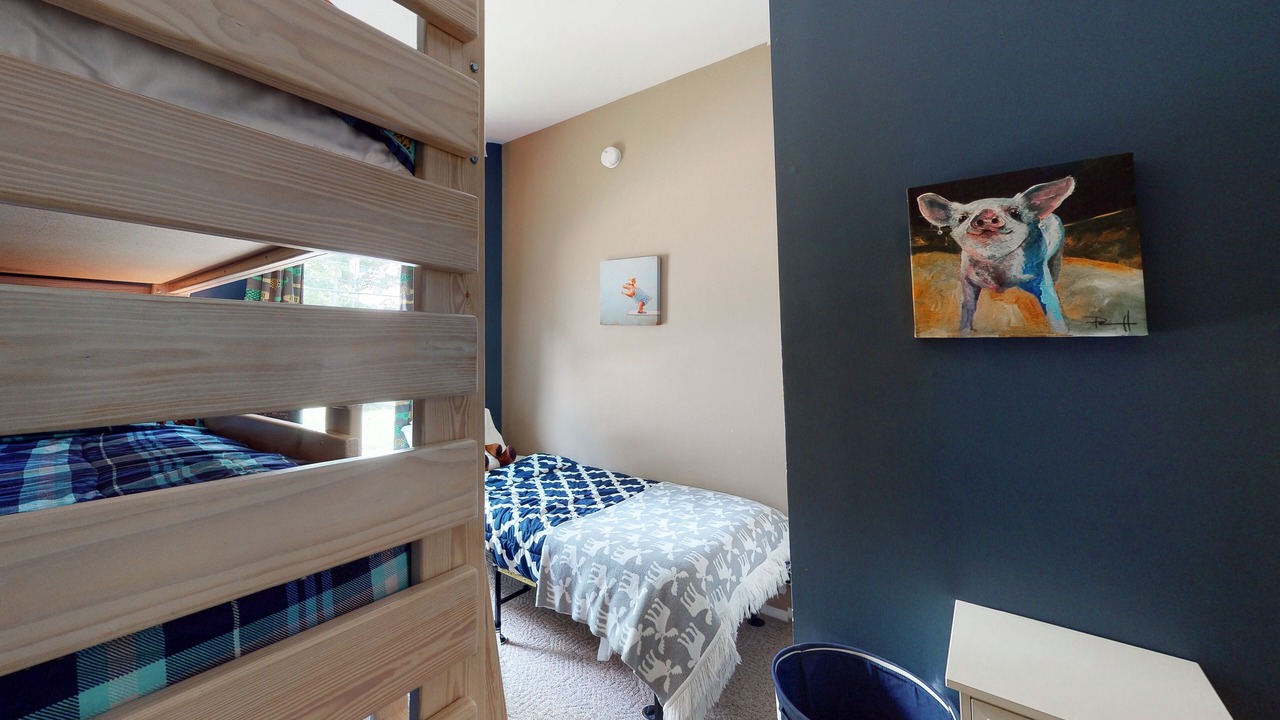 Photo of Bedroom in Warren