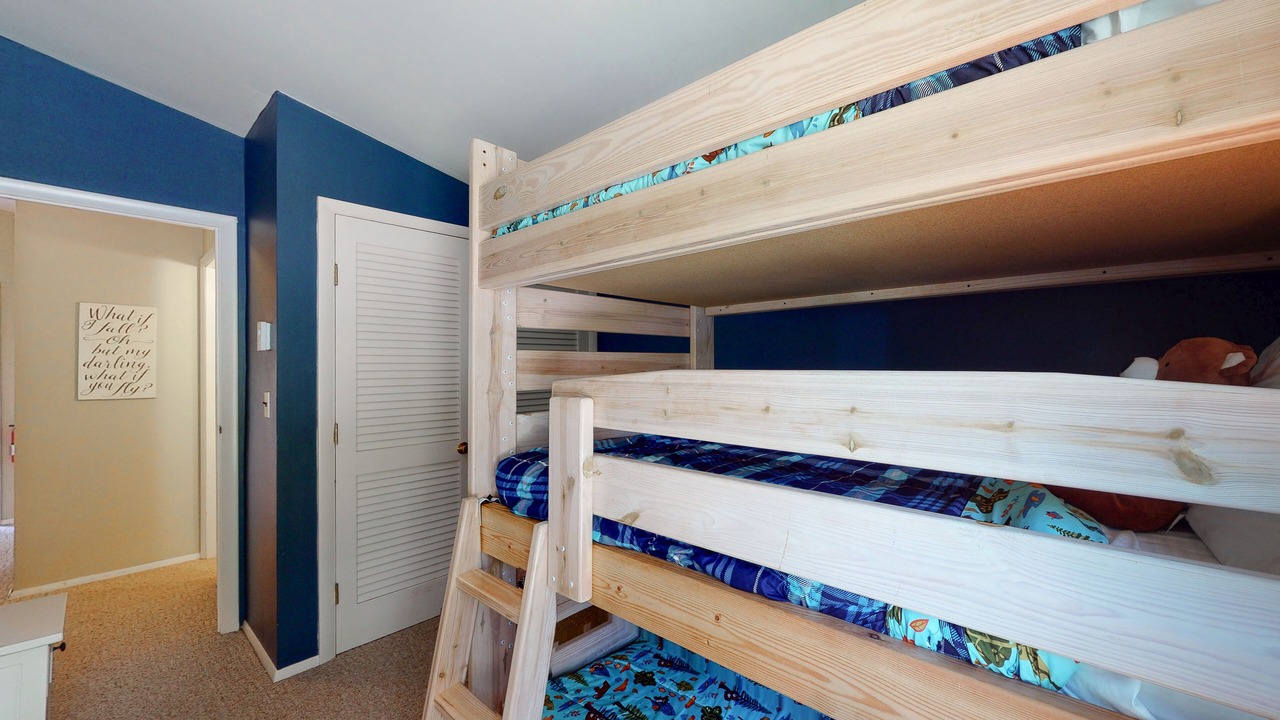 Photo of Bedroom in Warren
