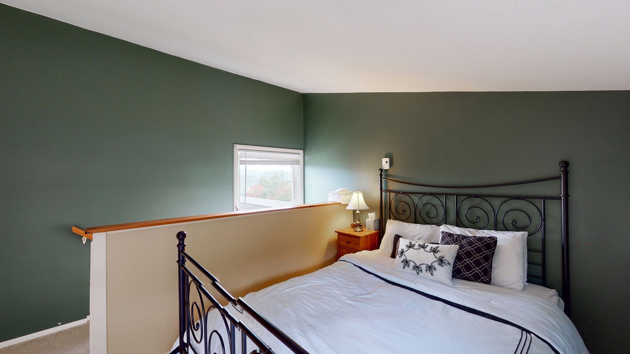 Photo of Bedroom in Warren