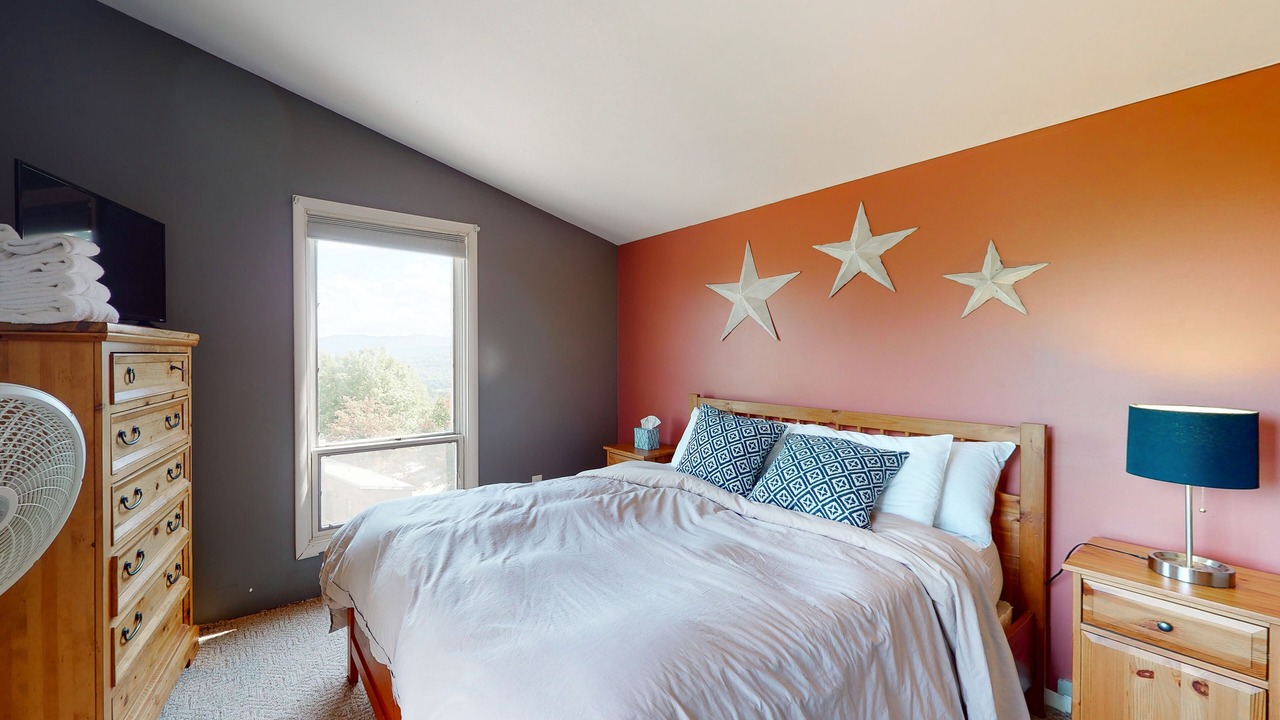Photo of Bedroom in Warren