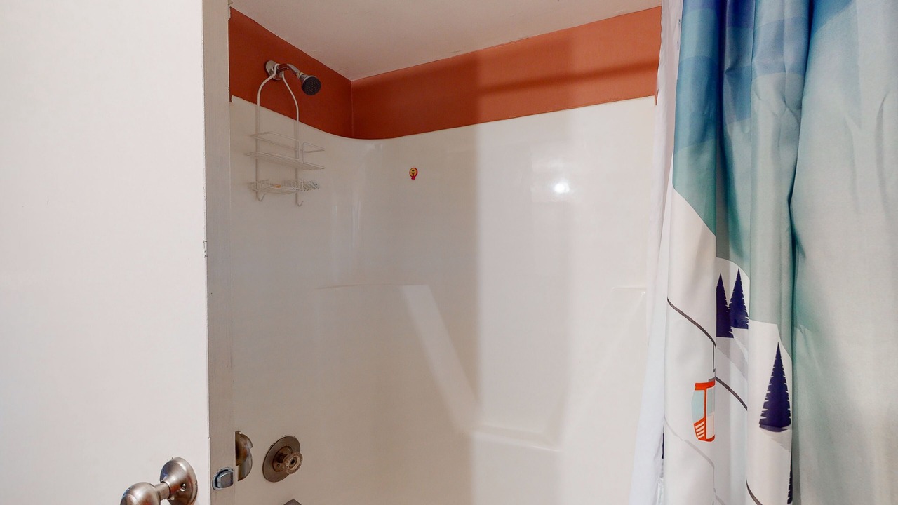 Photo of Bathroom in Warren