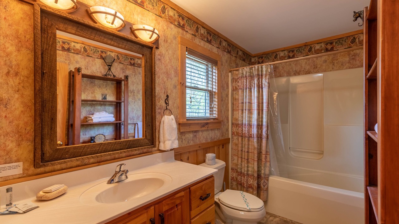 Photo of Bathroom in Seven Devils