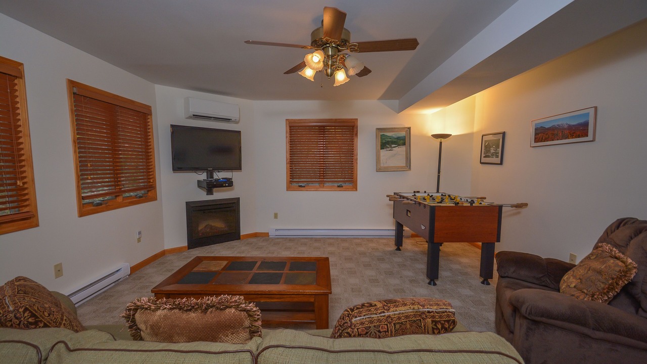 Photo of Livingroom in Oakland