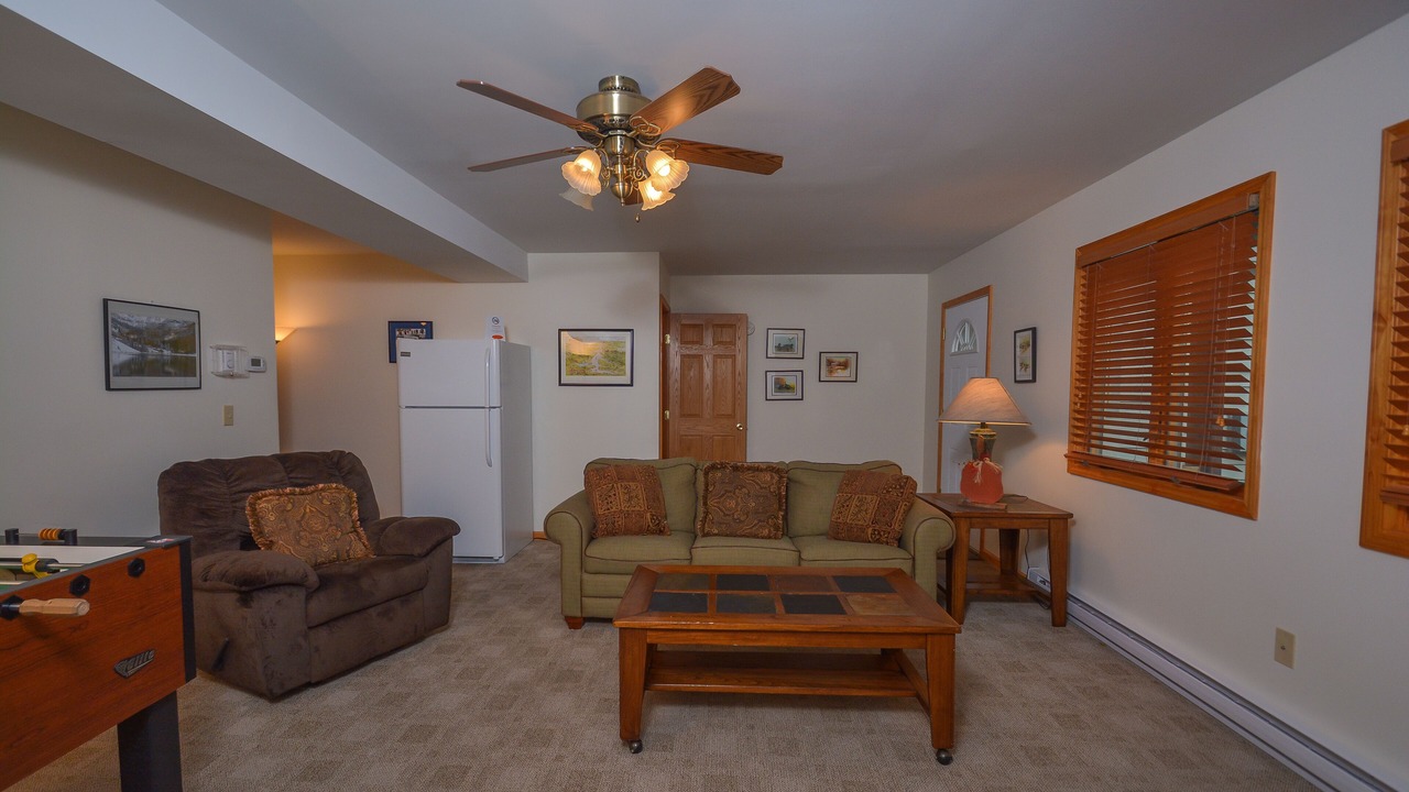 Photo of Livingroom in Oakland