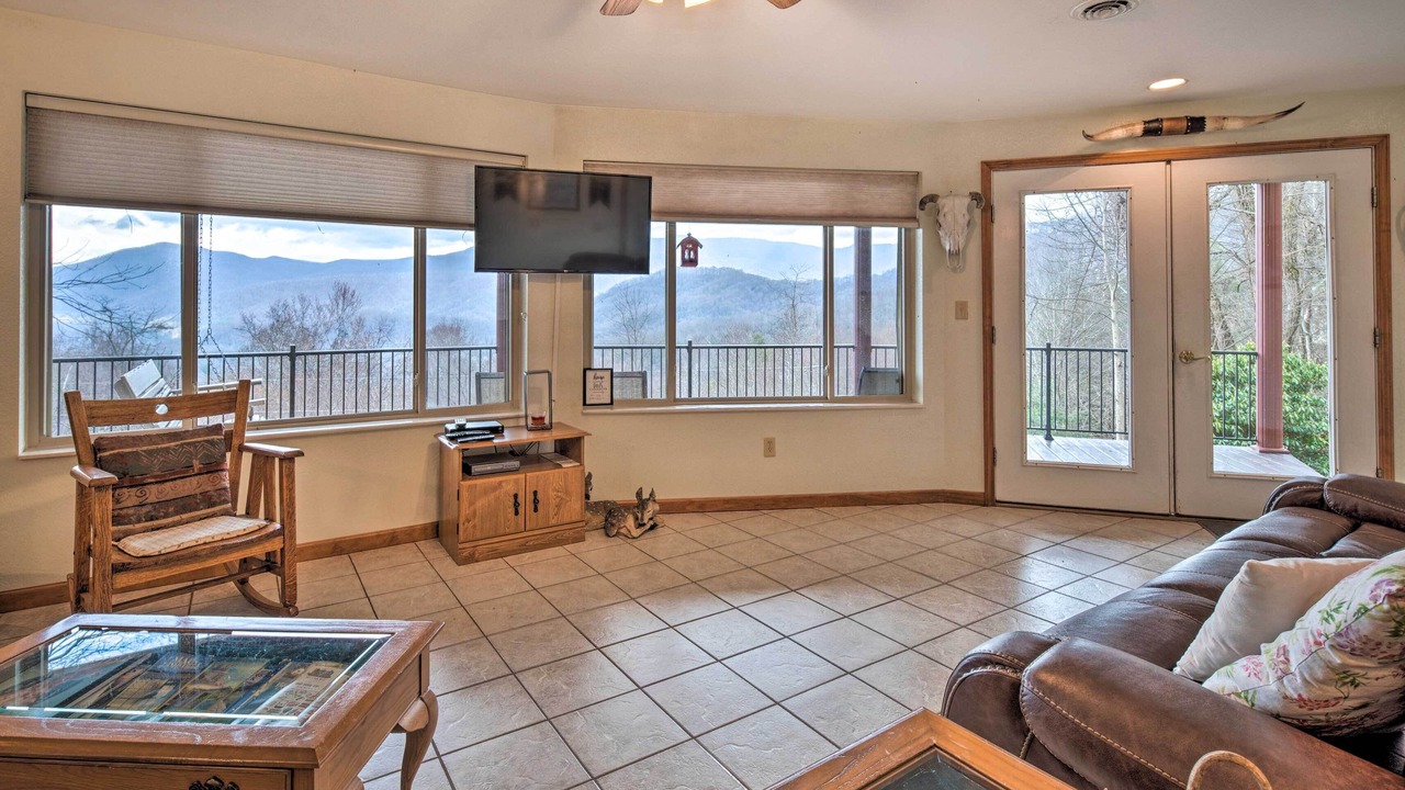 Photo of Livingroom in Burnsville
