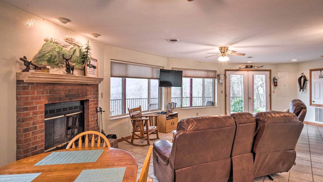 Photo of Livingroom in Burnsville
