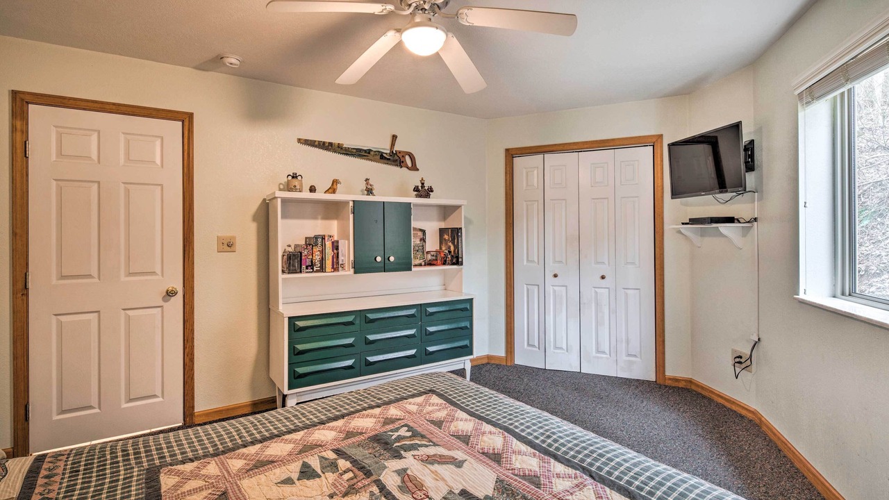 Photo of Bedroom in Burnsville