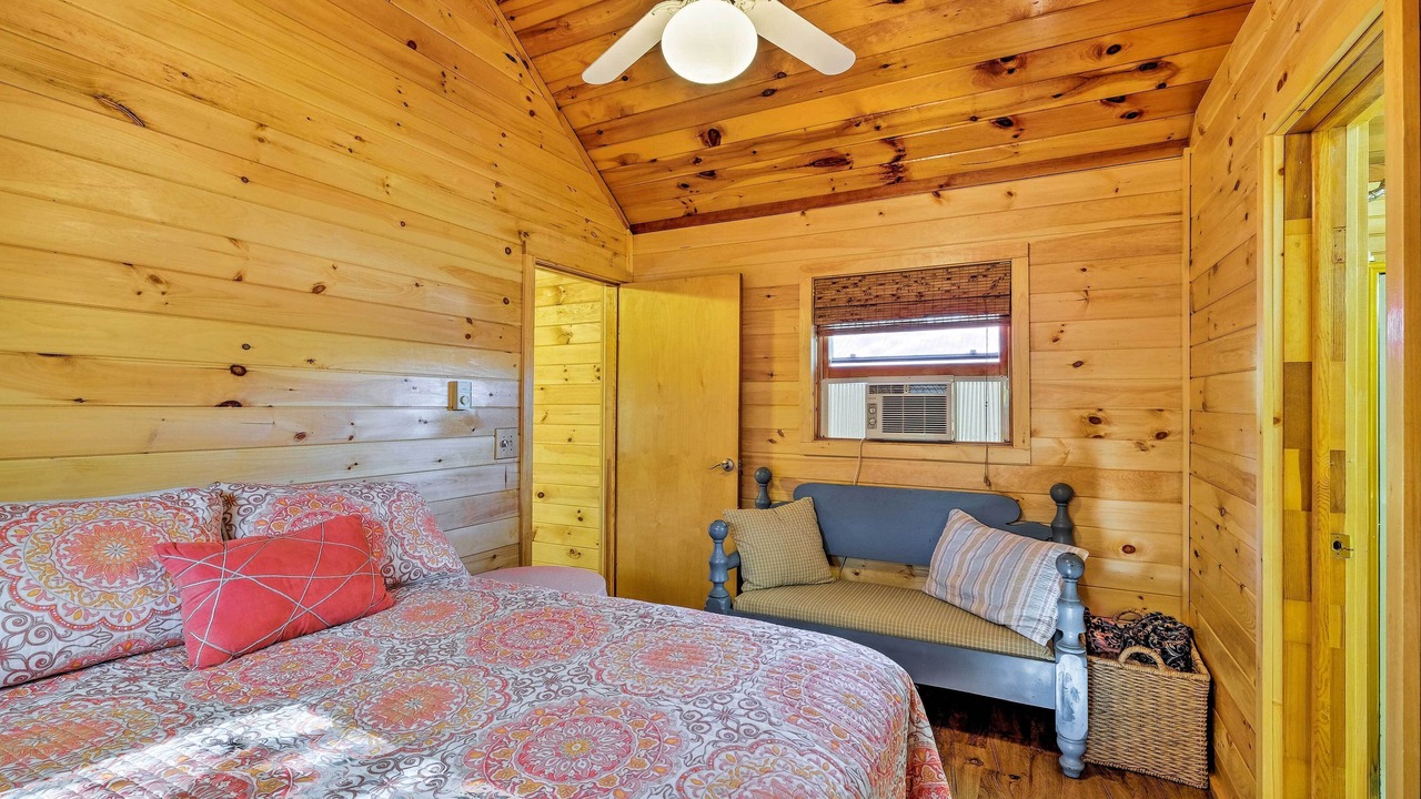 Photo of Bedroom in Bolton Landing