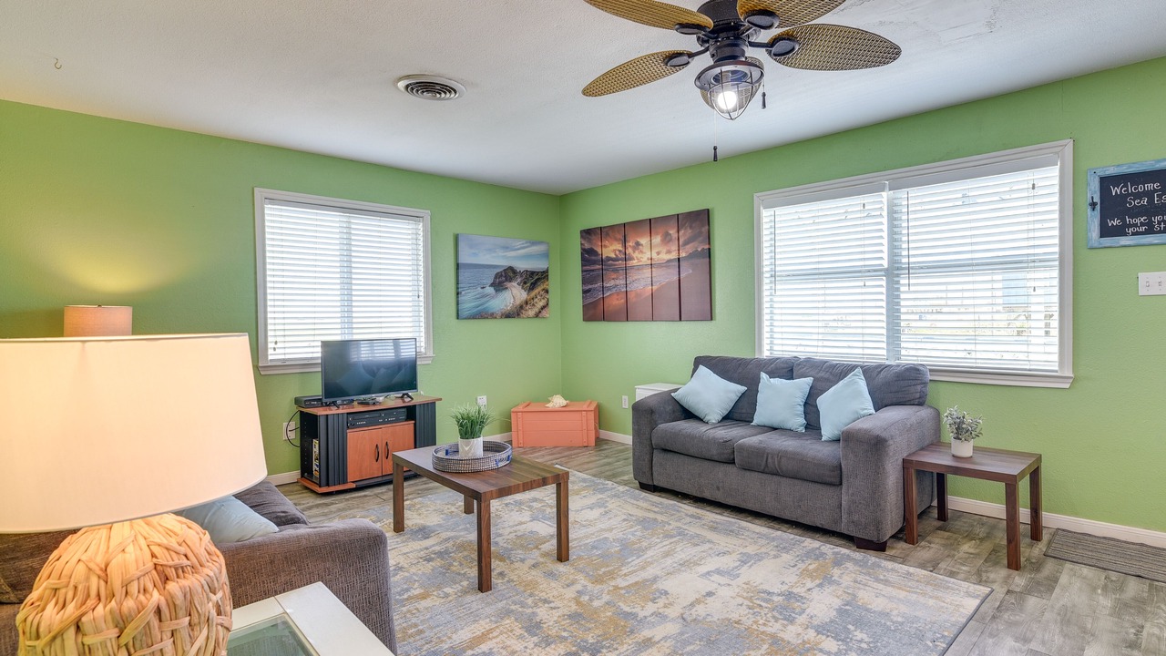 Photo of Livingroom in Surfside Beach