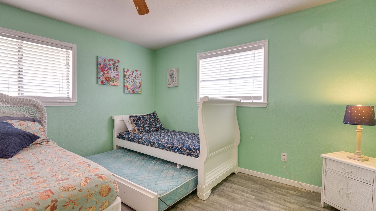 Photo of Bedroom in Surfside Beach