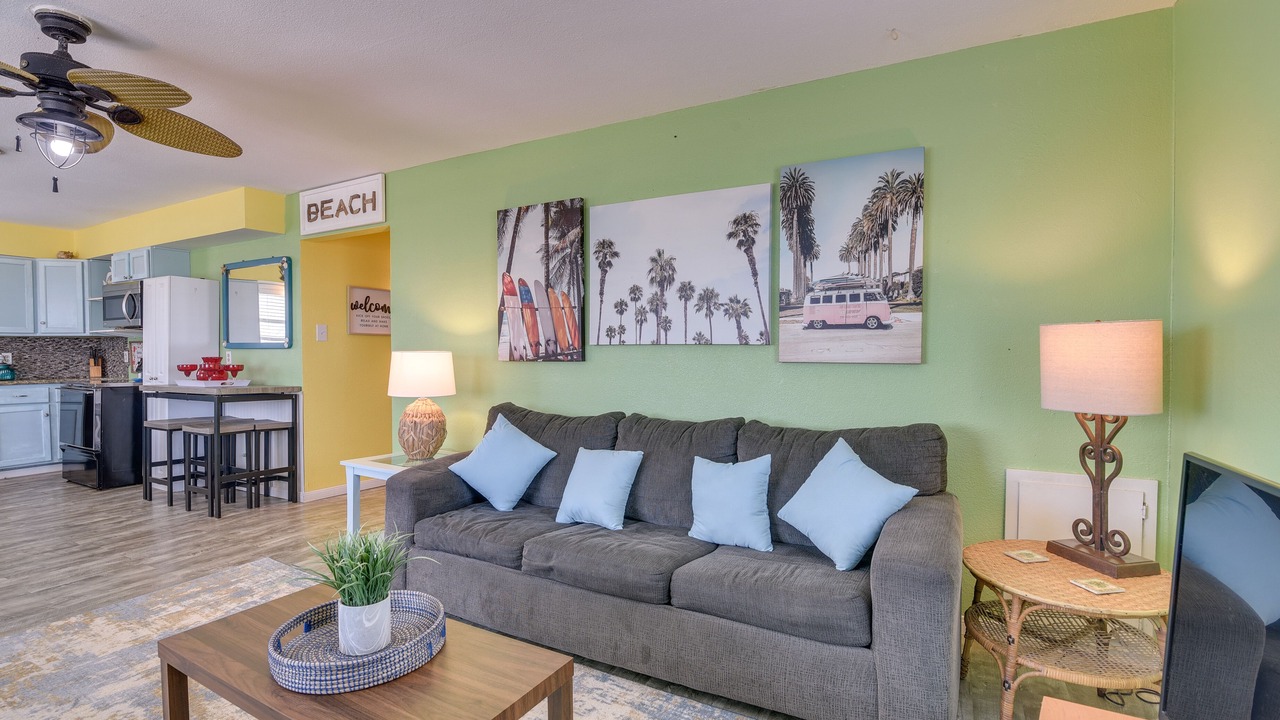Photo of Livingroom in Surfside Beach