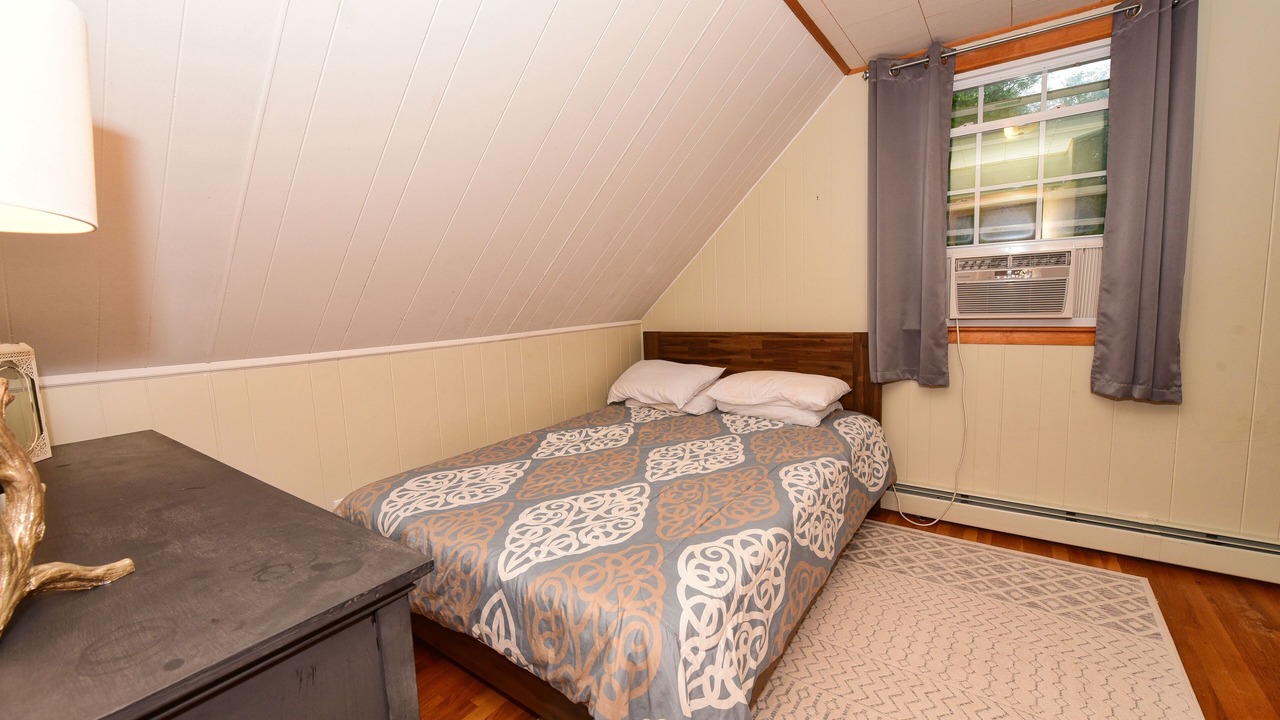 Photo of Bedroom in Eidelweiss Village