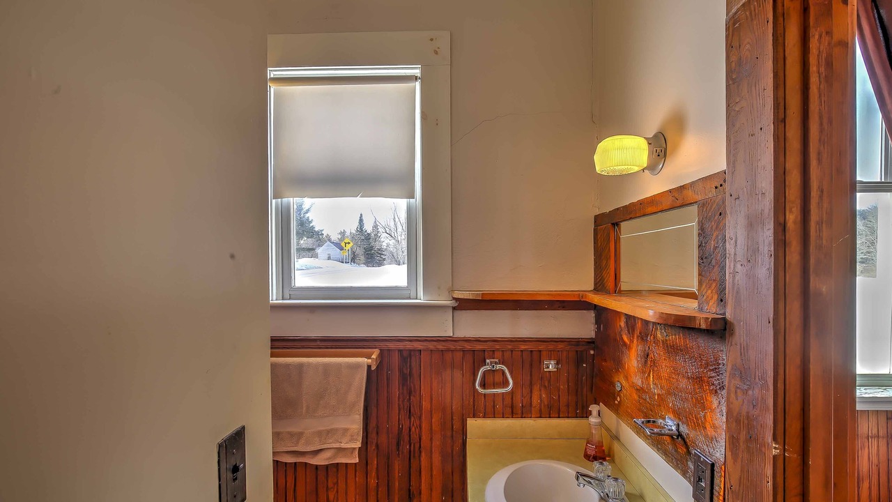 Photo of Bathroom in East Burke