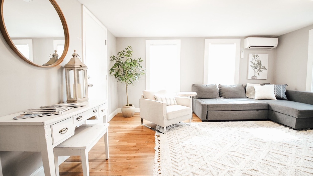 Photo of Bedroom in East Bayside