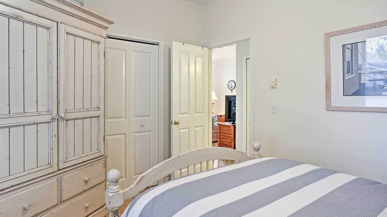 Photo of Bedroom in Summer Village