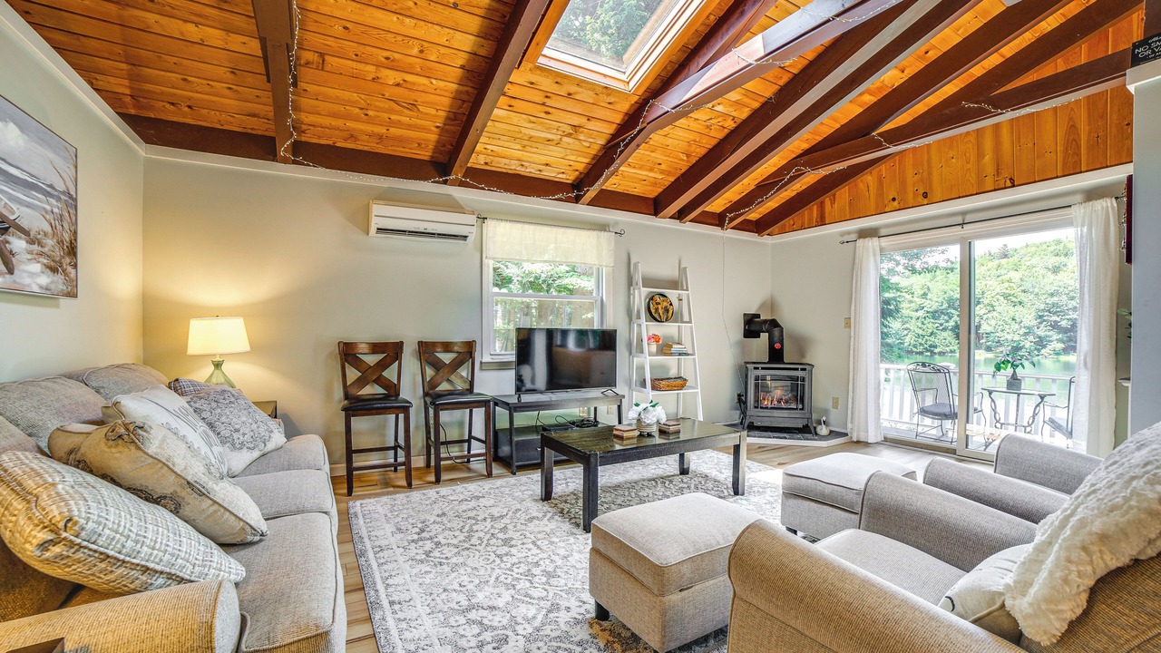 Photo of Livingroom in Newbury
