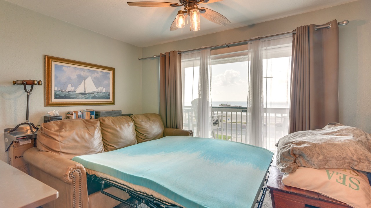 Photo of Bedroom in Galveston