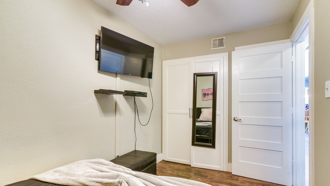 Photo of Bedroom in Galveston