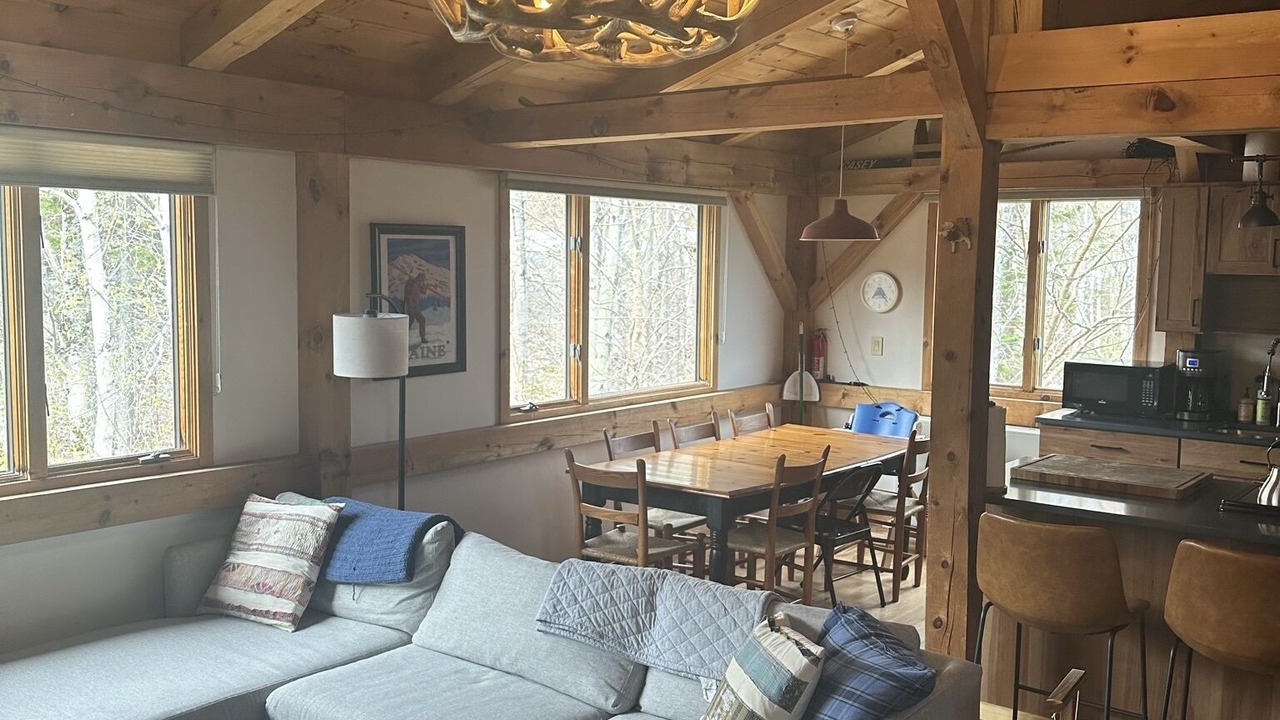Photo of Livingroom in Carrabassett Valley